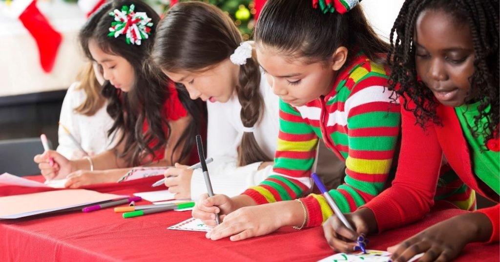 15 Simple Recycled Christmas Cards Crafts for Kids